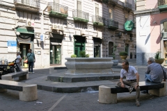 Piazza Carlo Troya e Fontana della Pietra del Pesce