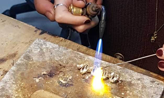 Bando Borsa di studio per il Corso di “Orafo”